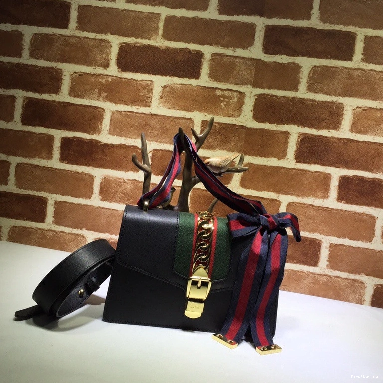 First bag ru Sylvie Gucci 0724